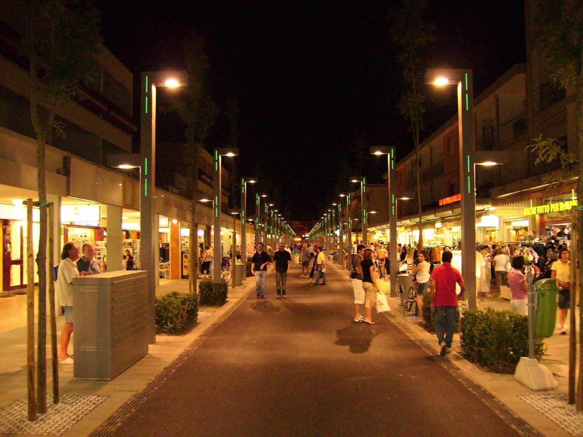 Stunning In A Modern - Beahost * Bibione